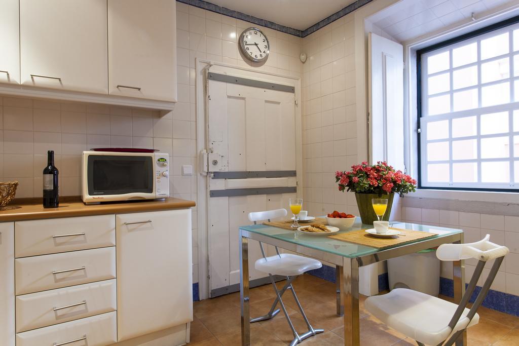Joivy Borgia Lapa Apartments Lisbon Ruang foto